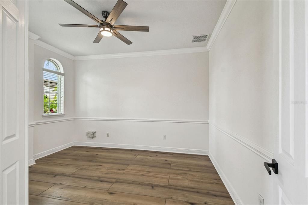 На продажу: $1,380,000 (5 спален, 4 ванн, 3945 Квадратных фут)