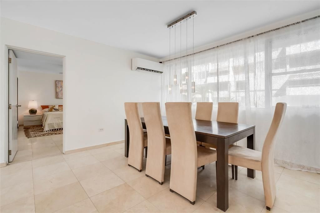 En Renta: $4,000 (3 camas, 3 baños, 1460 Pies cuadrados)