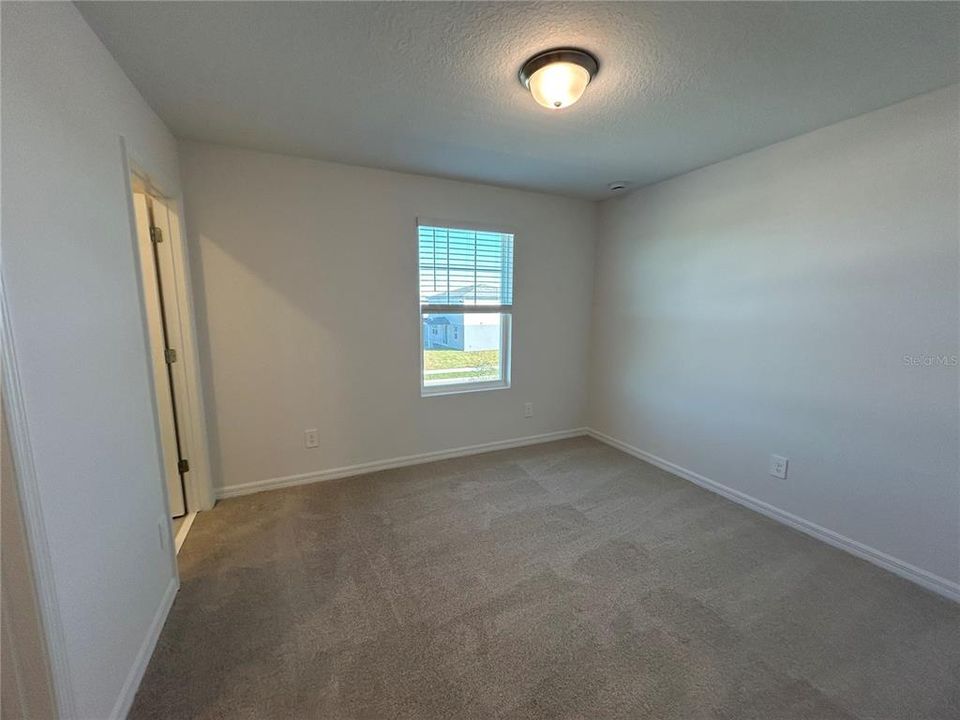 For Rent: $2,495 (5 beds, 3 baths, 2828 Square Feet)