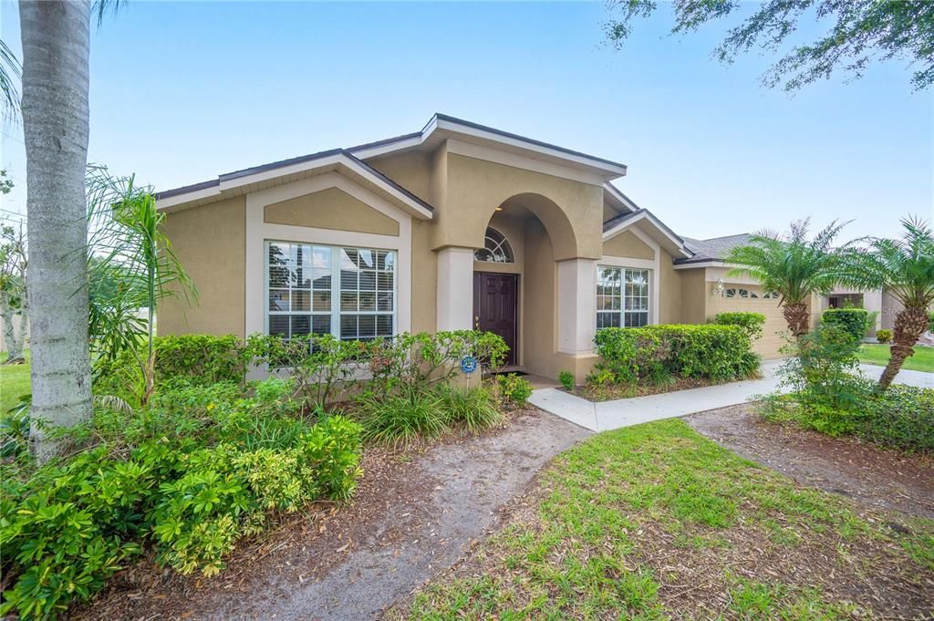 For Sale: $509,900 (4 beds, 3 baths, 2571 Square Feet)