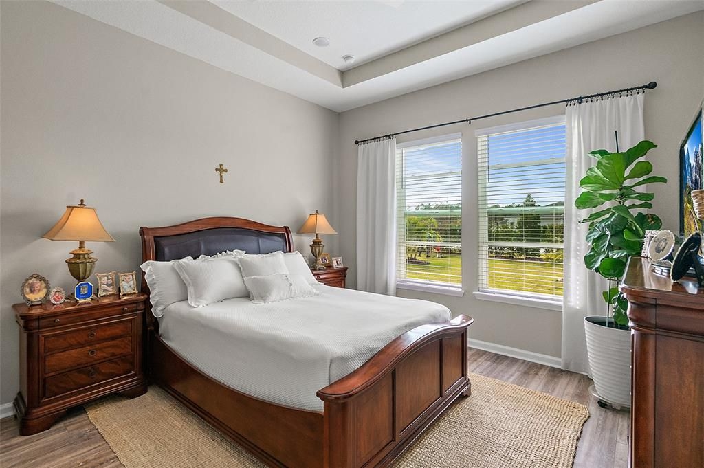 На продажу: $425,000 (2 спален, 2 ванн, 1692 Квадратных фут)