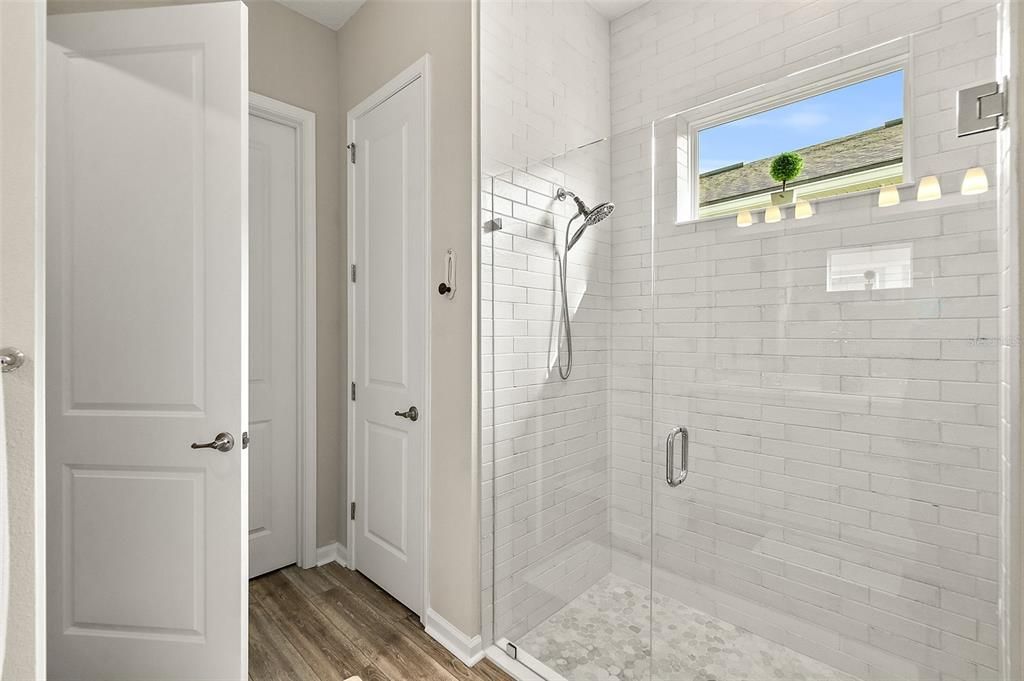 На продажу: $425,000 (2 спален, 2 ванн, 1692 Квадратных фут)