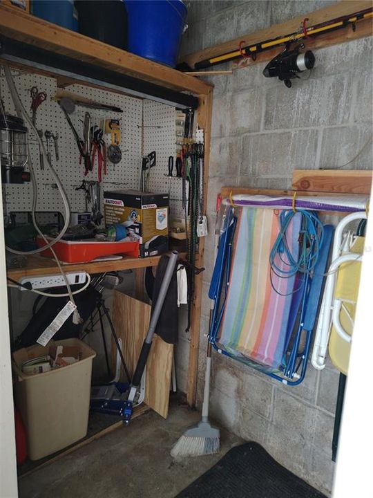 待售: $255,000 (2 贝兹, 2 浴室, 983 平方英尺)