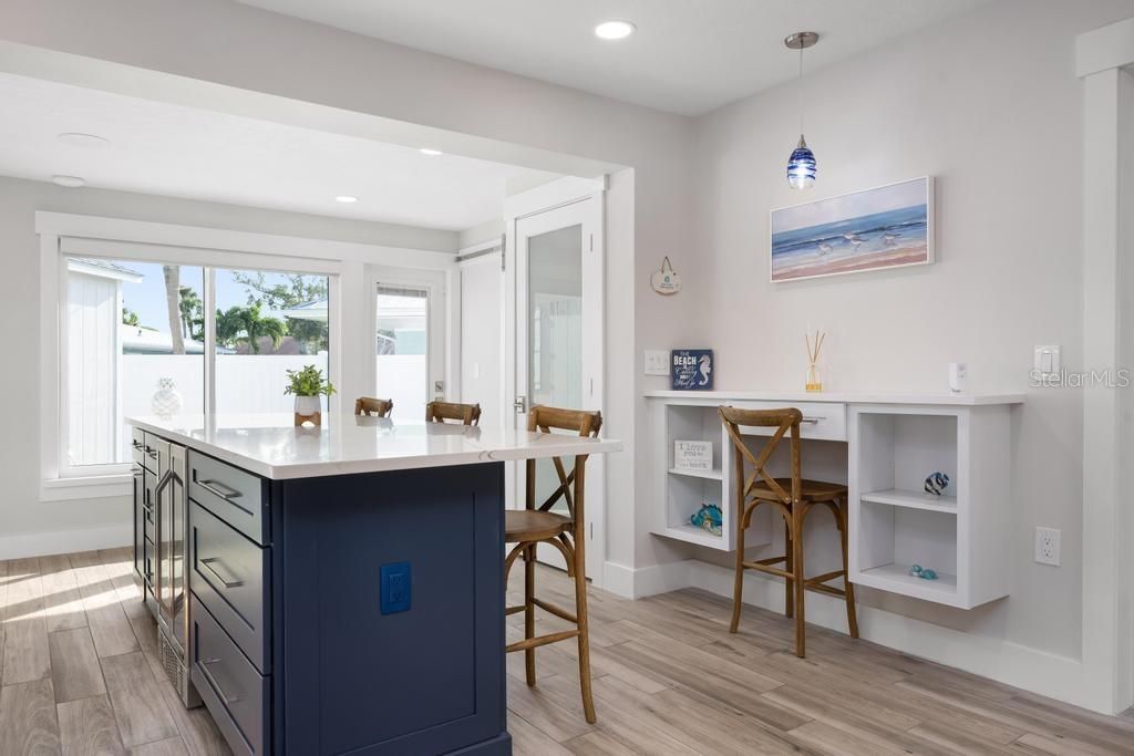 For Sale: $1,395,000 (3 beds, 3 baths, 1610 Square Feet)