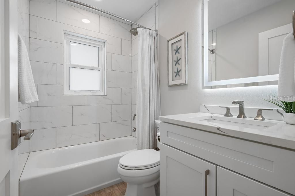 For Sale: $1,395,000 (3 beds, 3 baths, 1610 Square Feet)