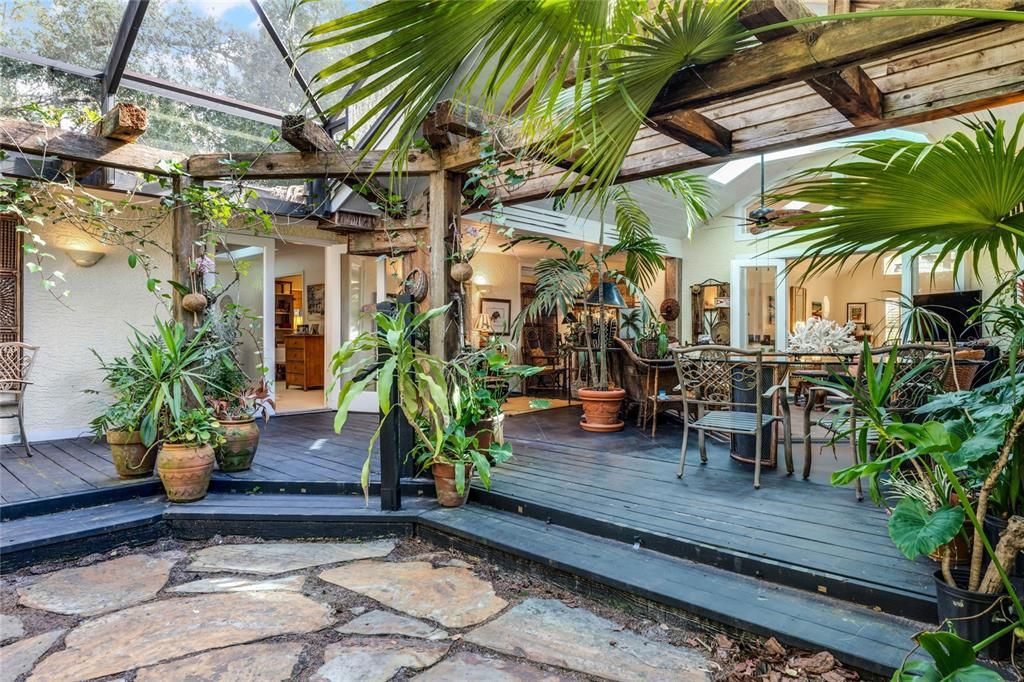 For Sale: $1,150,000 (4 beds, 3 baths, 2635 Square Feet)