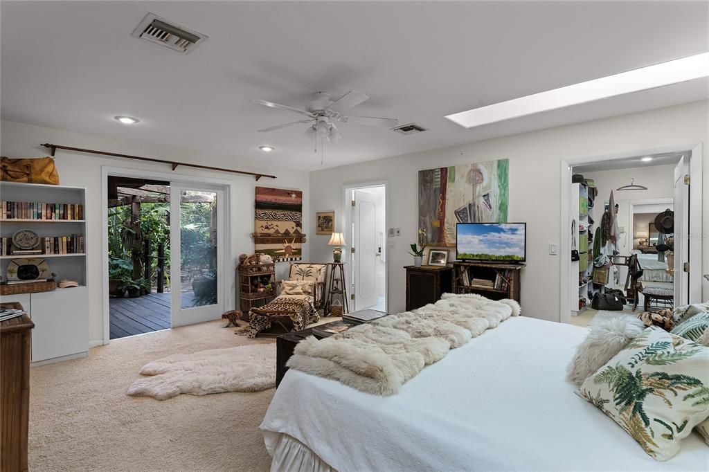 For Sale: $1,150,000 (4 beds, 3 baths, 2635 Square Feet)