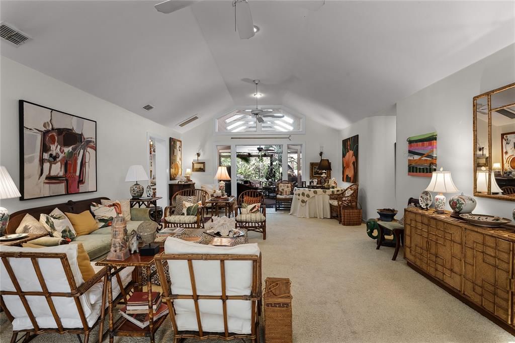 For Sale: $1,150,000 (4 beds, 3 baths, 2635 Square Feet)