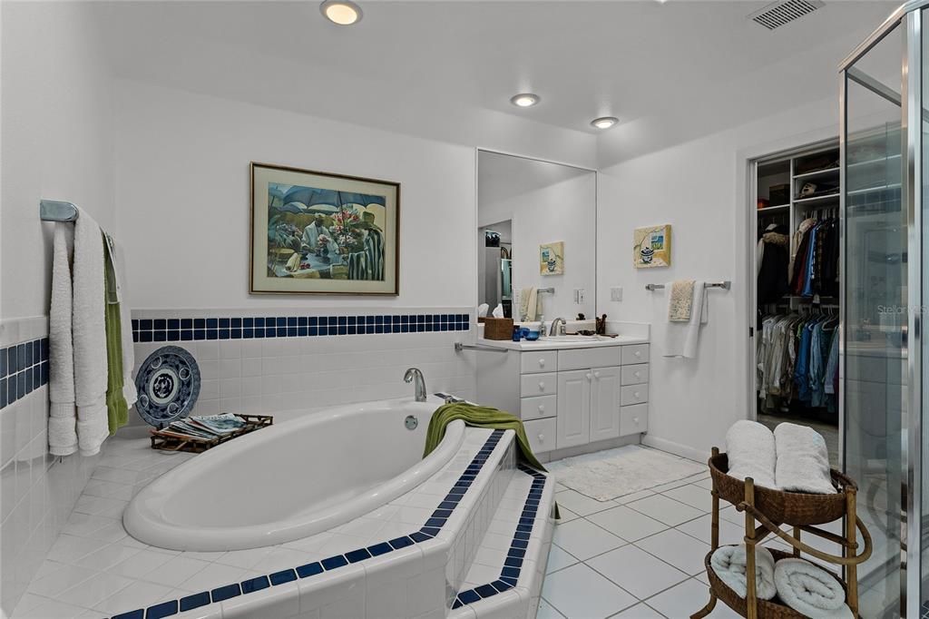 For Sale: $1,150,000 (4 beds, 3 baths, 2635 Square Feet)