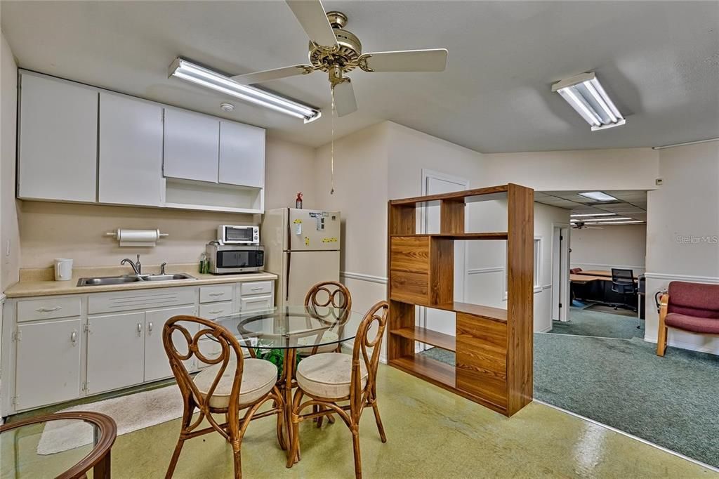 En Venta: $449,999 (0 camas, 0 baños, 3967 Pies cuadrados)