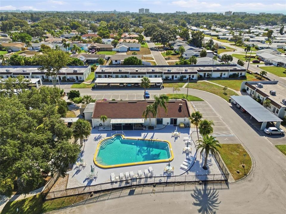 待售: $100,000 (1 贝兹, 1 浴室, 635 平方英尺)