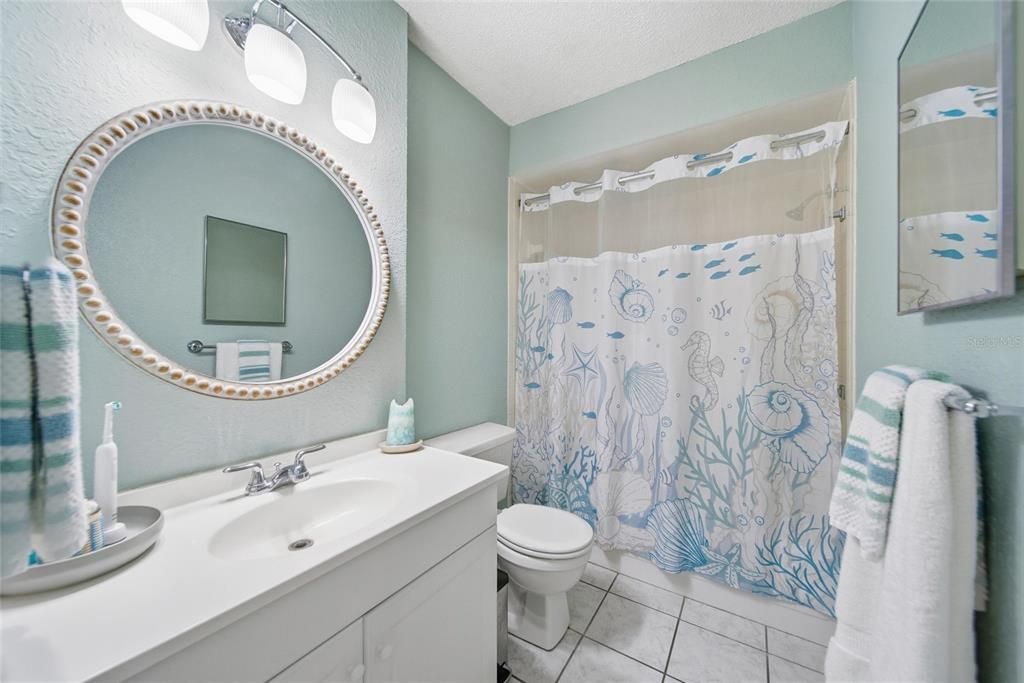 待售: $100,000 (1 贝兹, 1 浴室, 635 平方英尺)