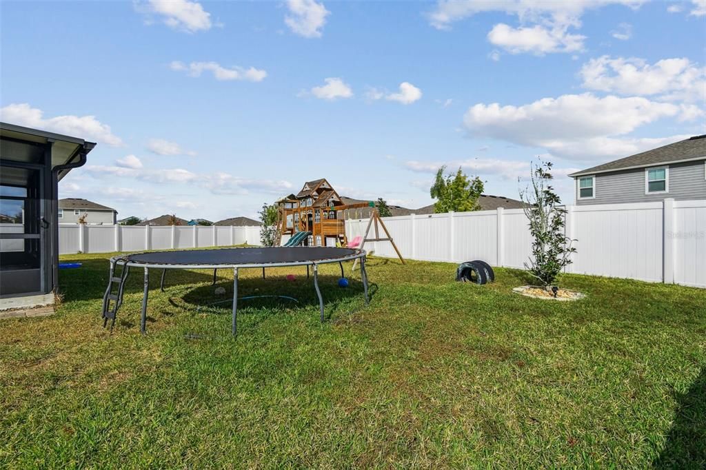 For Sale: $419,900 (5 beds, 3 baths, 2479 Square Feet)