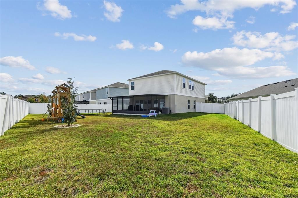 For Sale: $419,900 (5 beds, 3 baths, 2479 Square Feet)