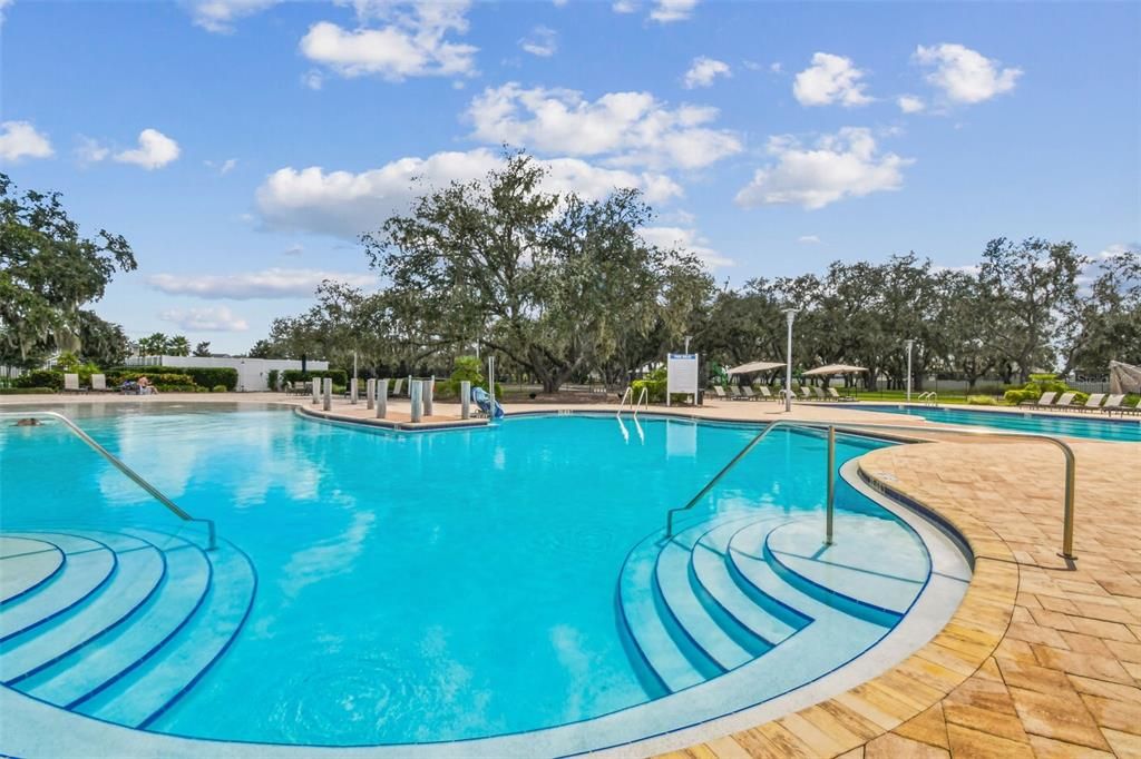 For Sale: $419,900 (5 beds, 3 baths, 2479 Square Feet)