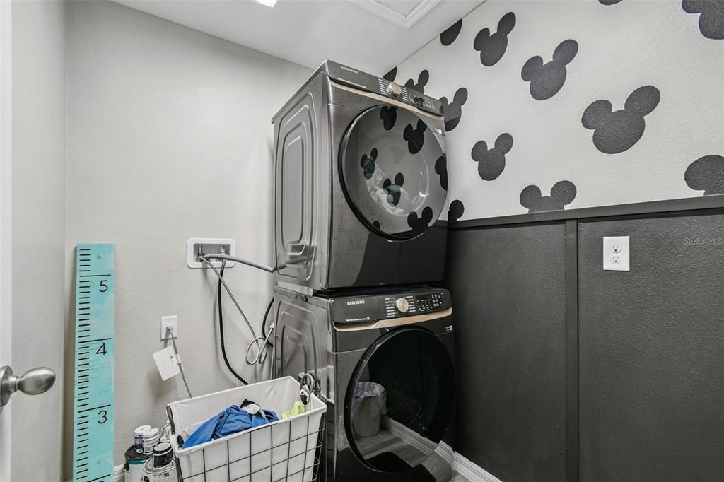 For Sale: $419,900 (5 beds, 3 baths, 2479 Square Feet)