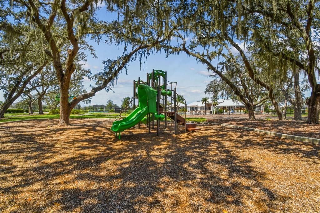 For Sale: $419,900 (5 beds, 3 baths, 2479 Square Feet)