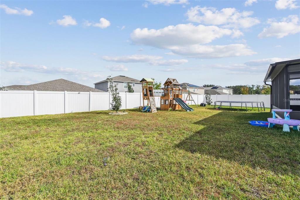 For Sale: $419,900 (5 beds, 3 baths, 2479 Square Feet)