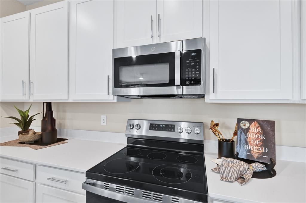 En Venta: $396,876 (4 camas, 3 baños, 2070 Pies cuadrados)