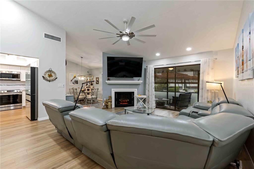 En Venta: $429,000 (2 camas, 2 baños, 1485 Pies cuadrados)