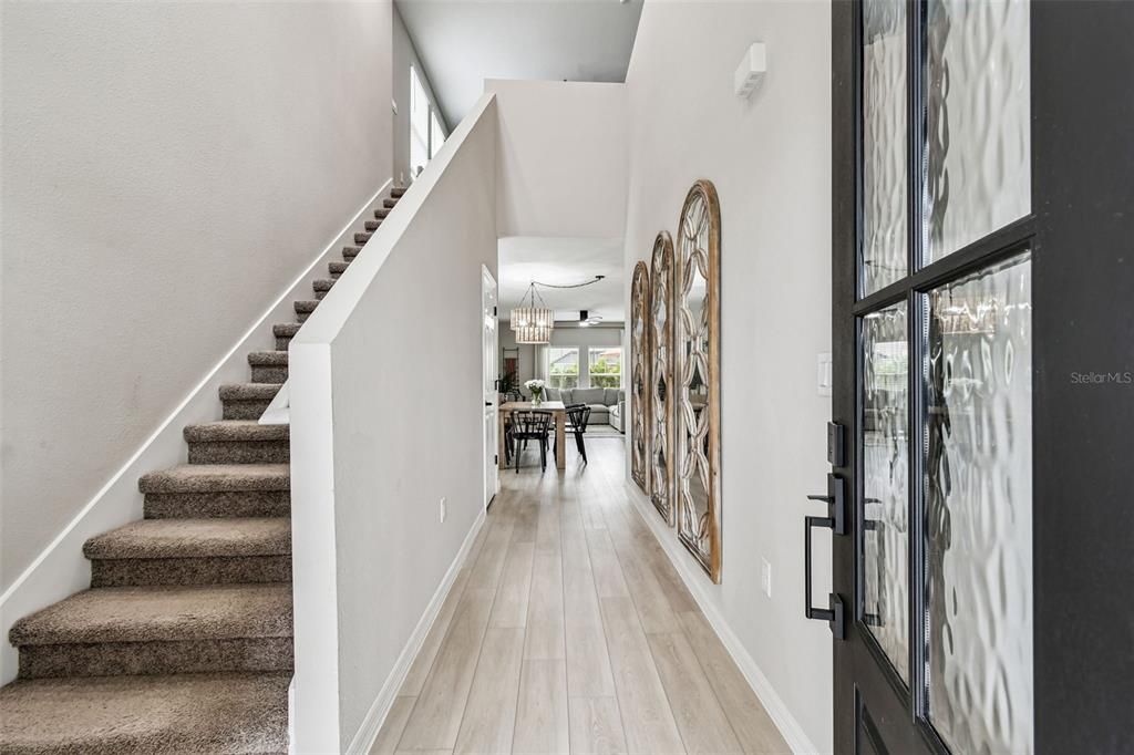 На продажу: $439,999 (5 спален, 3 ванн, 2470 Квадратных фут)