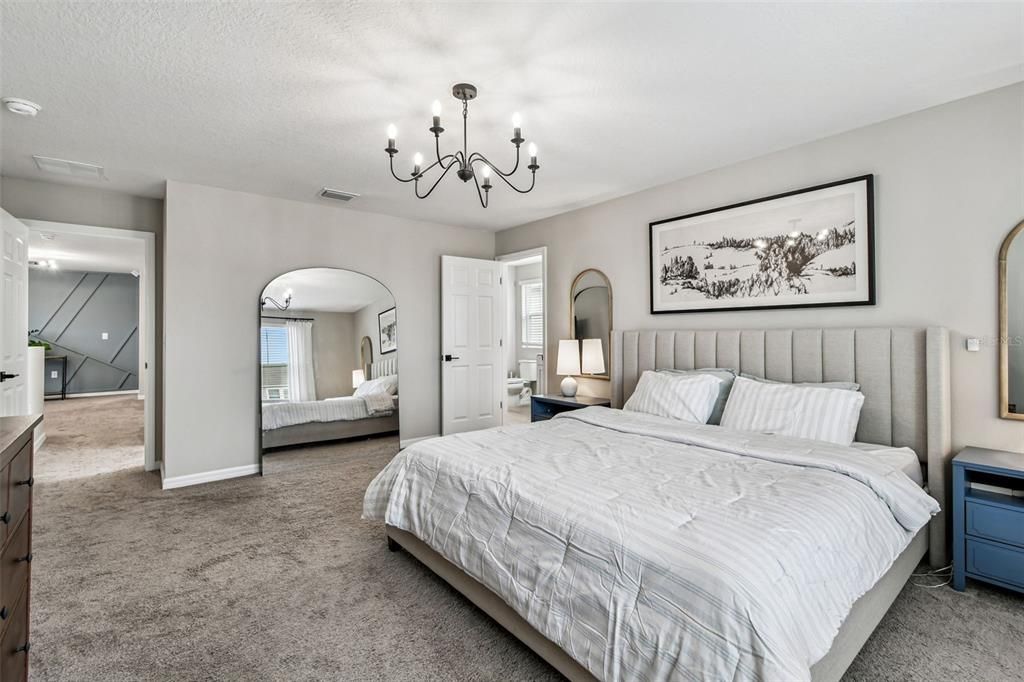 На продажу: $439,999 (5 спален, 3 ванн, 2470 Квадратных фут)