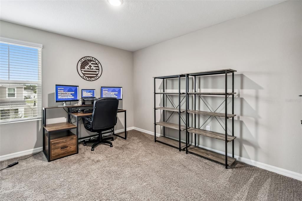 На продажу: $439,999 (5 спален, 3 ванн, 2470 Квадратных фут)