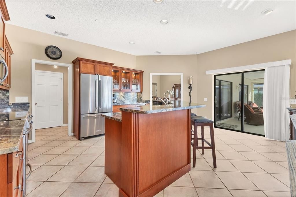 待售: $779,000 (3 贝兹, 2 浴室, 2001 平方英尺)