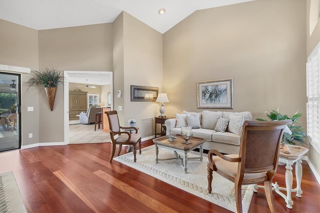 待售: $779,000 (3 贝兹, 2 浴室, 2001 平方英尺)