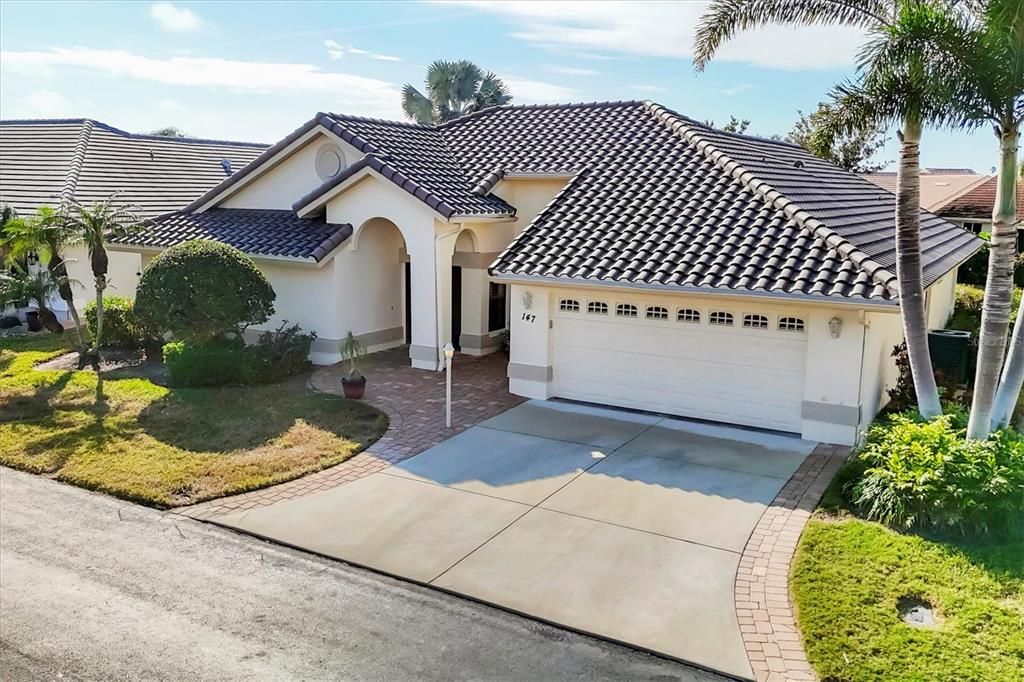 待售: $779,000 (3 贝兹, 2 浴室, 2001 平方英尺)