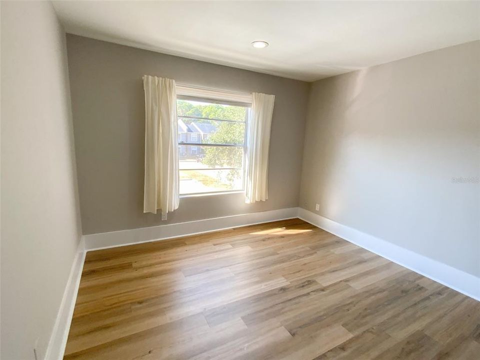 For Rent: $2,100 (2 beds, 1 baths, 790 Square Feet)