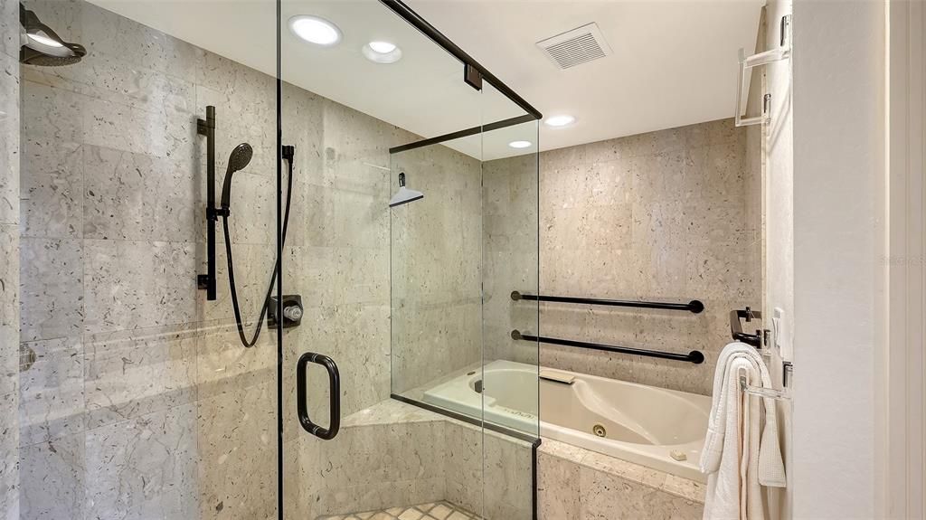 En Venta: $1,749,000 (3 camas, 3 baños, 2949 Pies cuadrados)