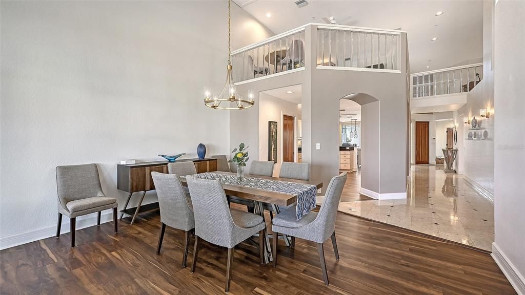 En Venta: $1,749,000 (3 camas, 3 baños, 2949 Pies cuadrados)