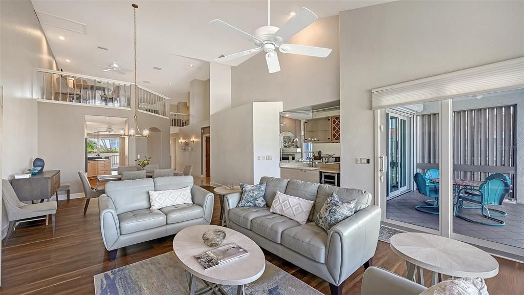 En Venta: $1,749,000 (3 camas, 3 baños, 2949 Pies cuadrados)