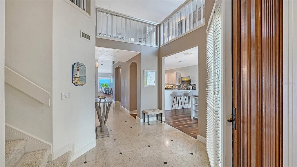 En Venta: $1,749,000 (3 camas, 3 baños, 2949 Pies cuadrados)