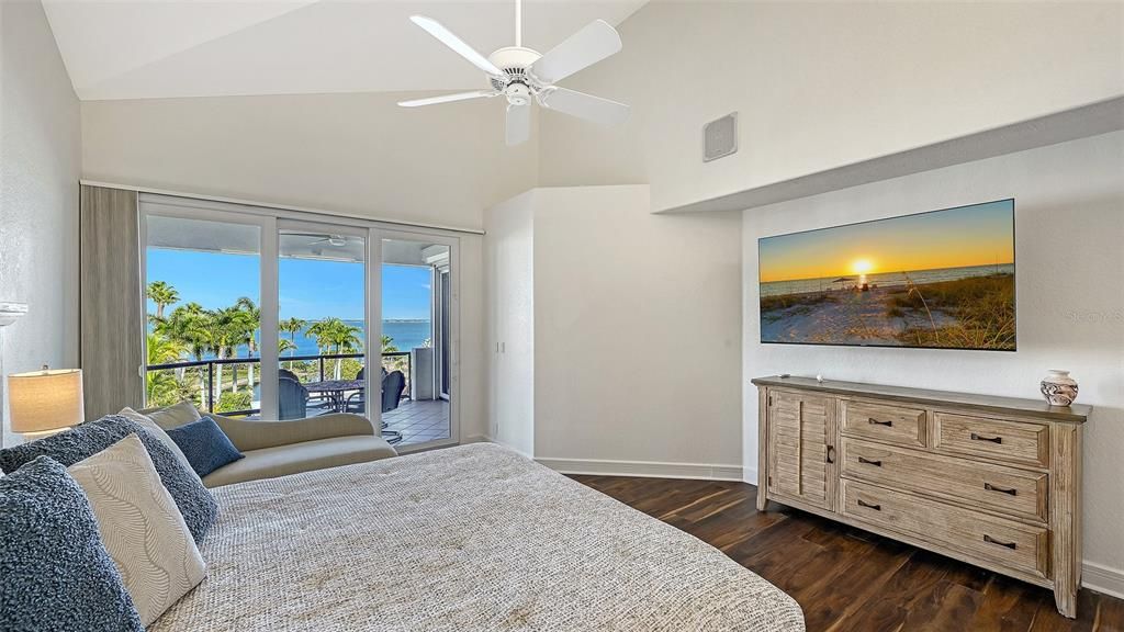 En Venta: $1,749,000 (3 camas, 3 baños, 2949 Pies cuadrados)