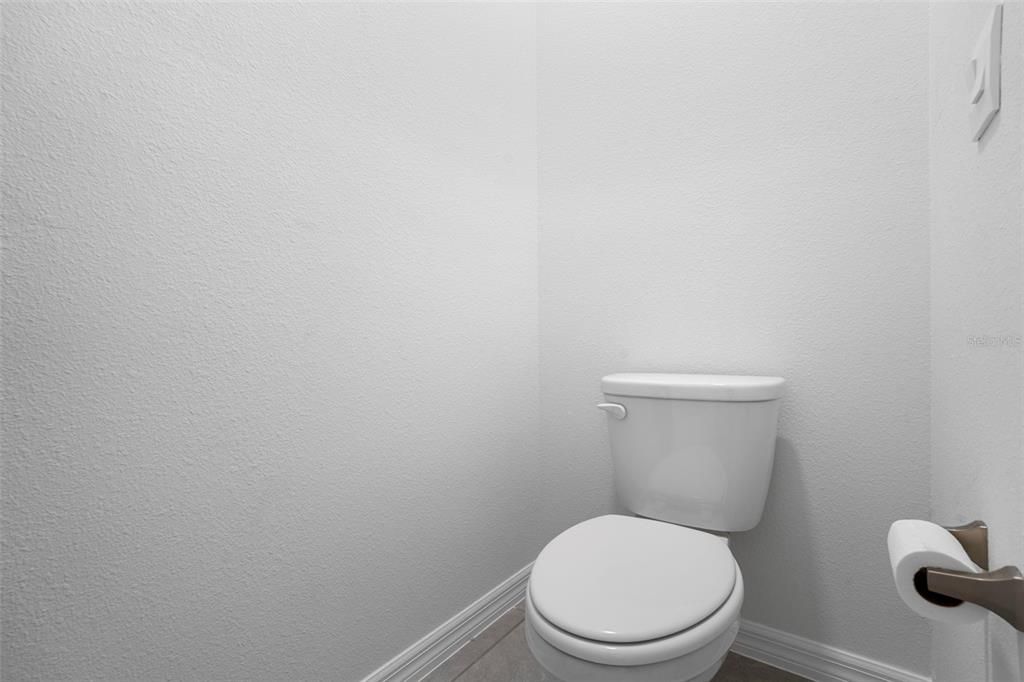 For Sale: $380,000 (4 beds, 2 baths, 1855 Square Feet)