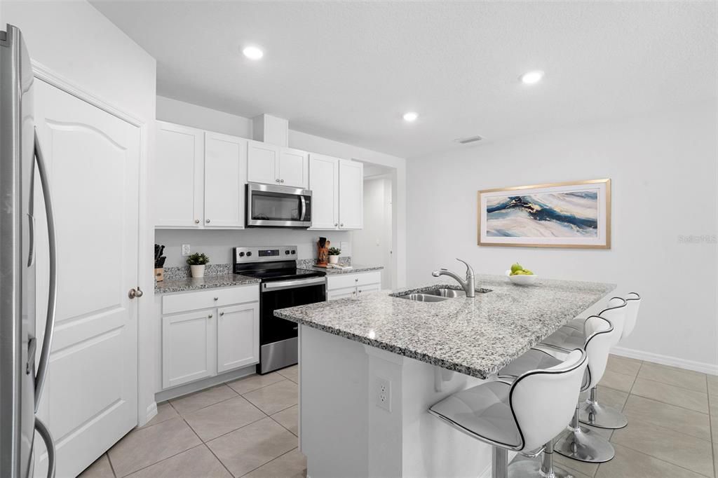 For Sale: $380,000 (4 beds, 2 baths, 1855 Square Feet)