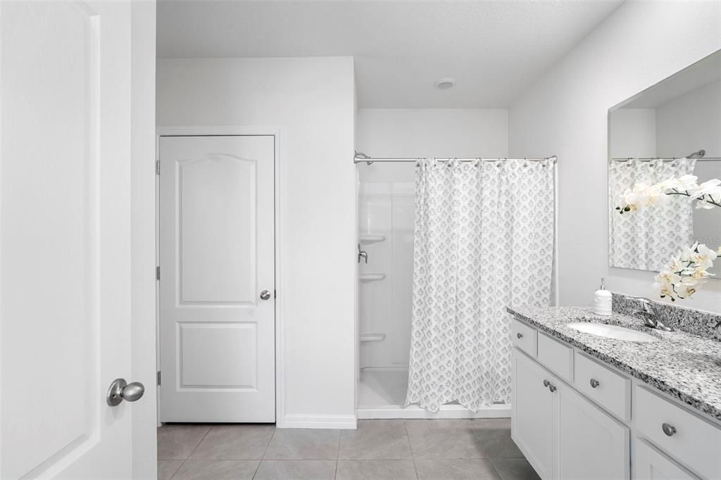 For Sale: $380,000 (4 beds, 2 baths, 1855 Square Feet)