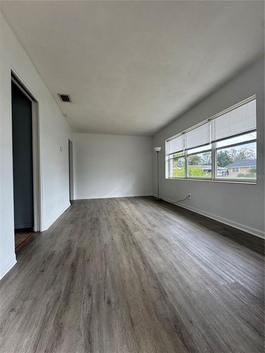 En Venta: $215,000 (2 camas, 1 baños, 888 Pies cuadrados)