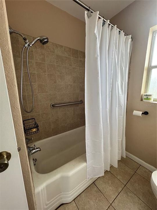 En Venta: $215,000 (2 camas, 1 baños, 888 Pies cuadrados)