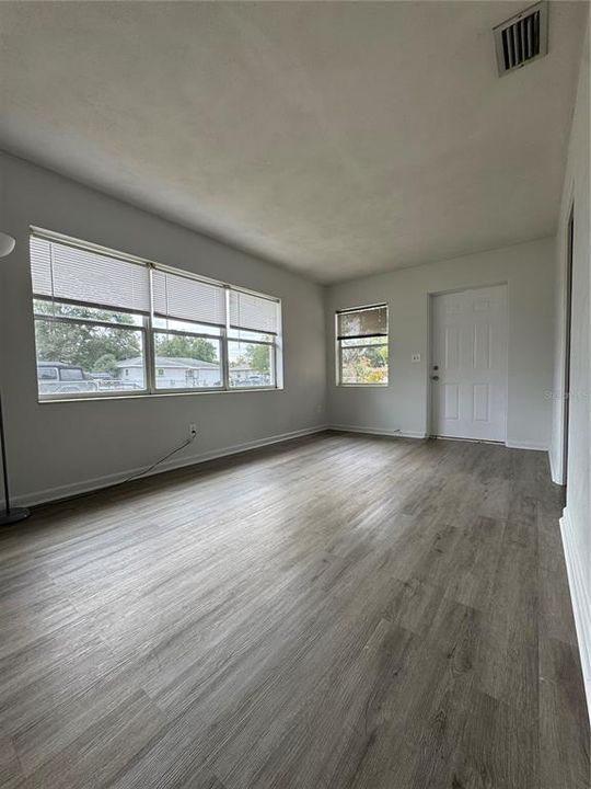 En Venta: $215,000 (2 camas, 1 baños, 888 Pies cuadrados)