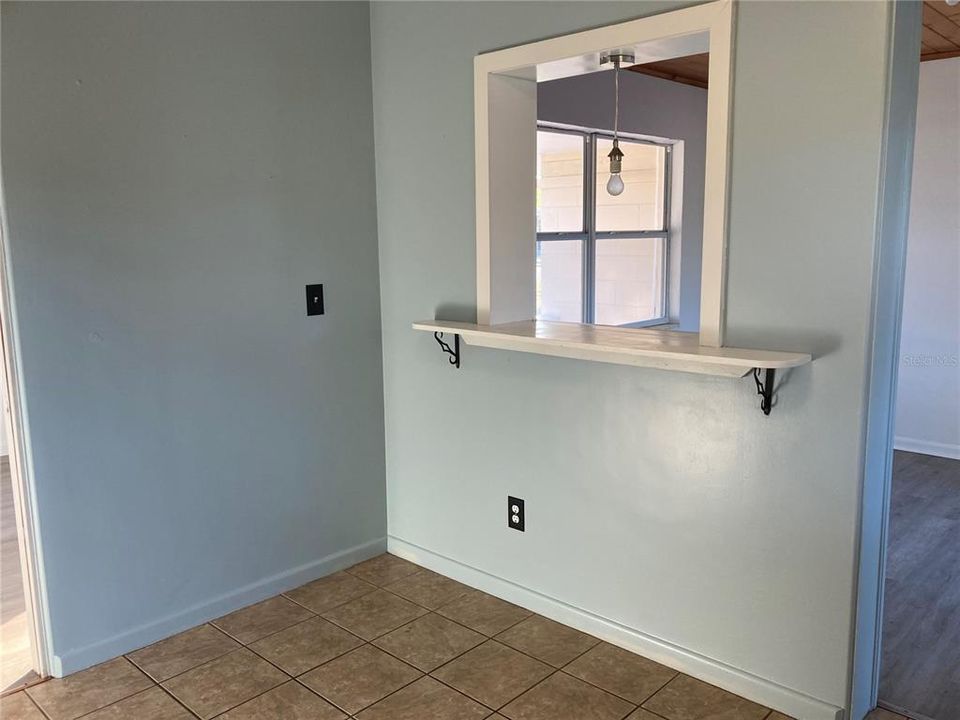 En Venta: $215,000 (2 camas, 1 baños, 888 Pies cuadrados)