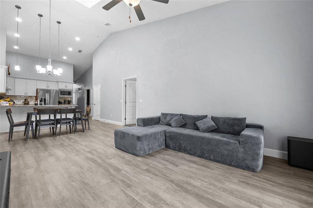 En Venta: $284,900 (2 camas, 2 baños, 1515 Pies cuadrados)