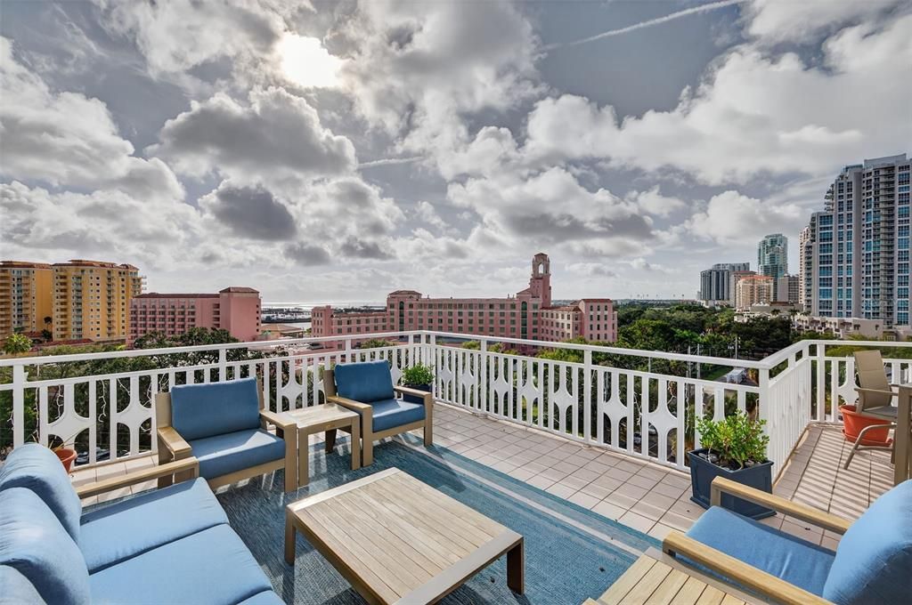 En Venta: $325,000 (1 camas, 1 baños, 965 Pies cuadrados)