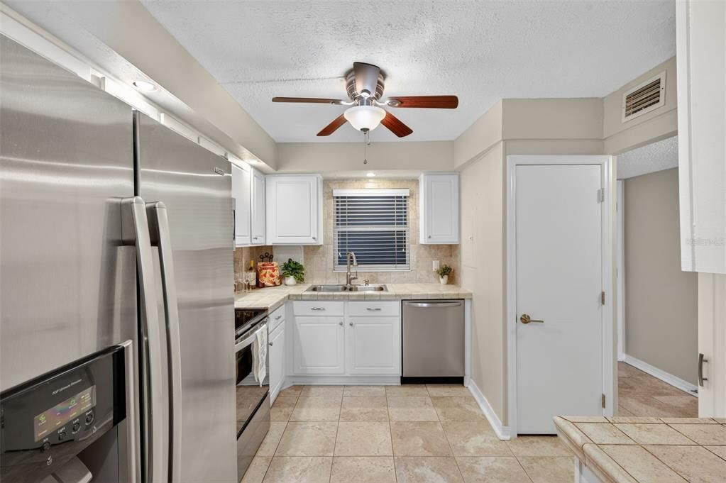 En Venta: $325,000 (1 camas, 1 baños, 965 Pies cuadrados)