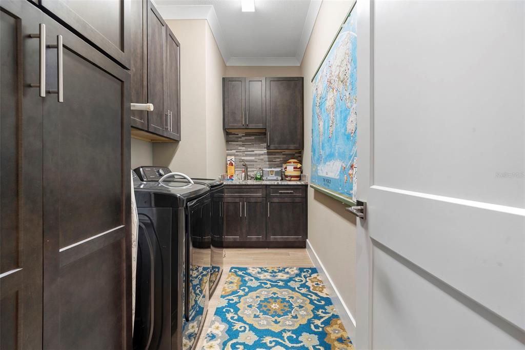 For Sale: $1,619,000 (3 beds, 2 baths, 2157 Square Feet)