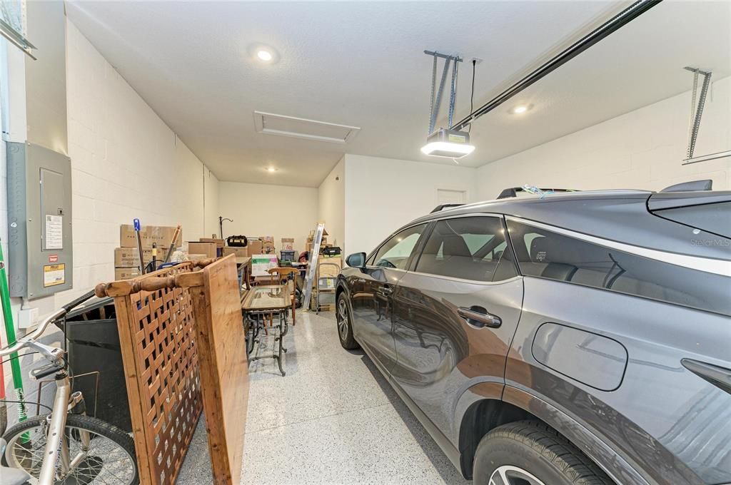 For Sale: $799,000 (3 beds, 3 baths, 2406 Square Feet)