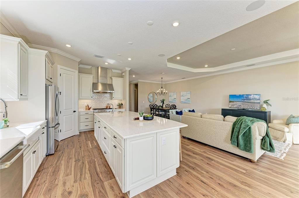 For Sale: $799,000 (3 beds, 3 baths, 2406 Square Feet)