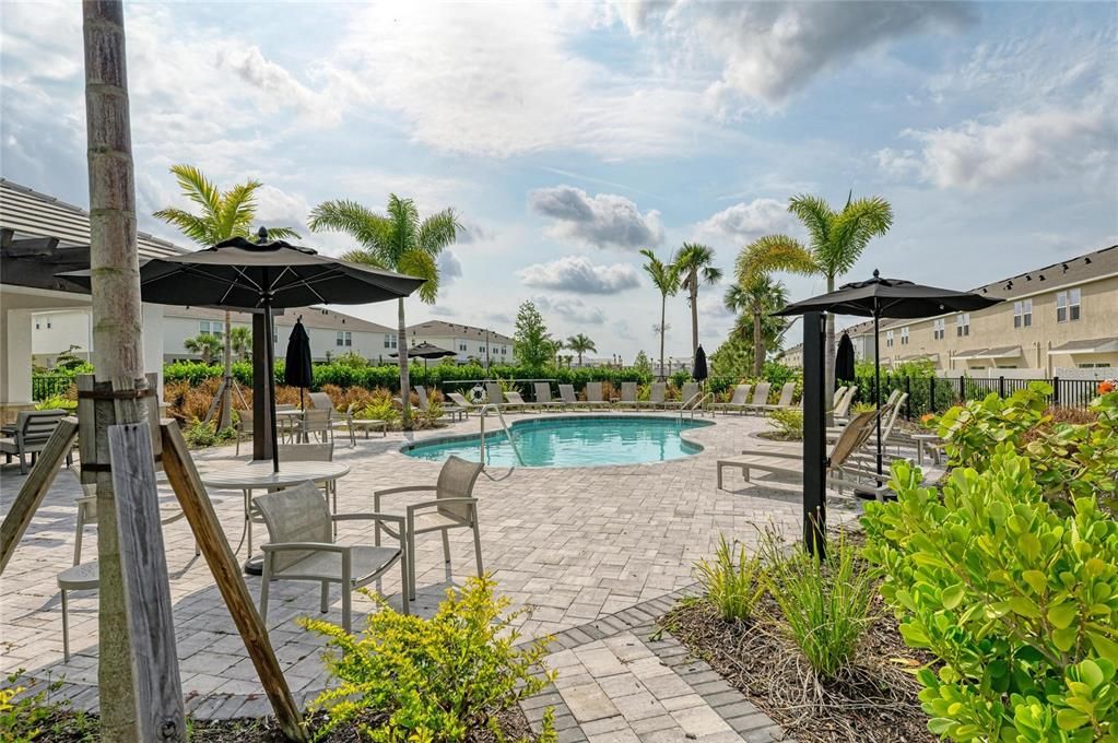 For Sale: $799,000 (3 beds, 3 baths, 2406 Square Feet)